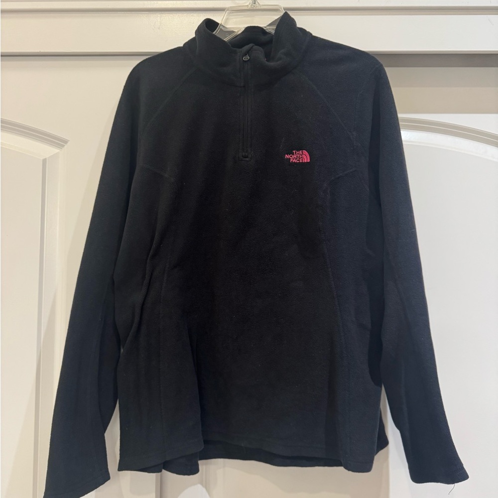 North Face 1/4 zip with Breast Cancer Awareness ribbon on sleeve. XL.EUC.